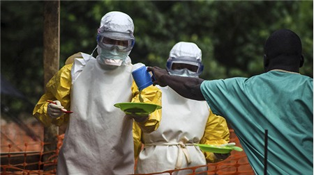 Việt Nam đối phó dịch Ebola lớn nhất trong 4 thập kỉ 1
