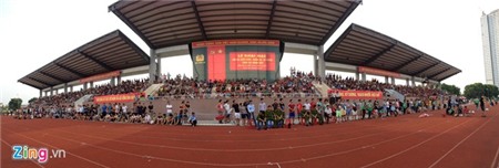 Cầu thủ ĐTQG tới xem ca sĩ Tuấn Hưng ghi bàn ở giải phủi