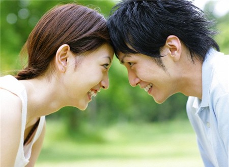 10 nguyên tắc mọi cặp đôi cần nhớ khi yêu thời facebook 1