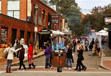 Địa điểm vui chơi sôi động nhất tháng 10 trên thế giới 9