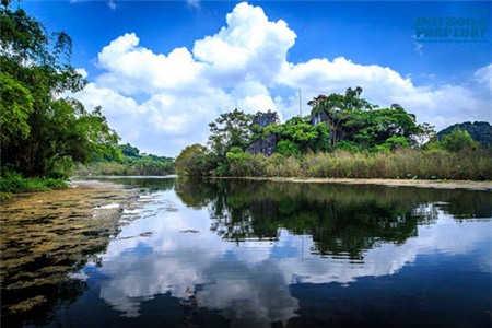 Say đắm cảnh đẹp mùa thu trên dòng suối Yến - 9