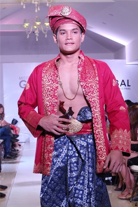 Fan bàng hoàng vì Nam vương Malaysia 2014 đã qua đời do ung thư máu 2