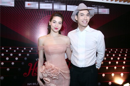 Cường Đô La quay clip chúc mừng Hồ Ngọc Hà nhân Live Concert 10