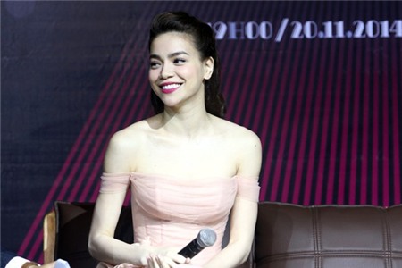 Cường Đô La quay clip chúc mừng Hồ Ngọc Hà nhân Live Concert 4