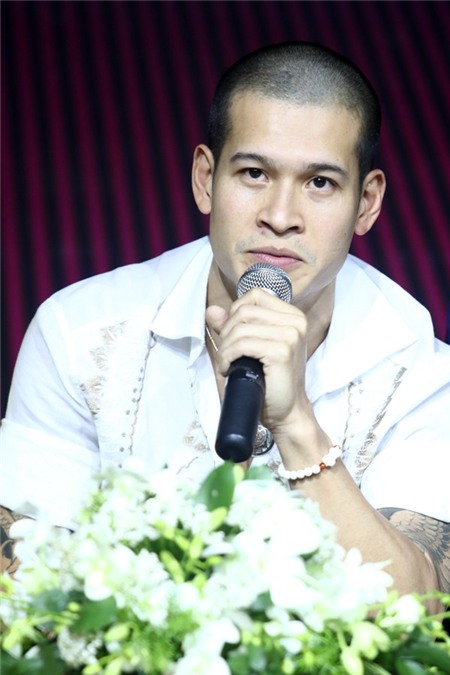 Cường Đô La quay clip chúc mừng Hồ Ngọc Hà nhân Live Concert 6