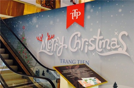 'Canh bạc' của bố chồng Hà Tăng sẽ ưu ái khách bình dân?