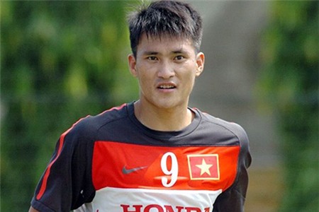 Công Vinh cưới Thủy Tiên xóa nghi án “yêu hợp đồng” - 1