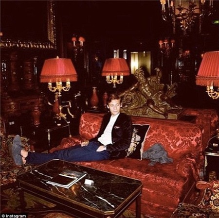 Hội con nhà giàu trên thế giới đón Năm mới ra sao? 11