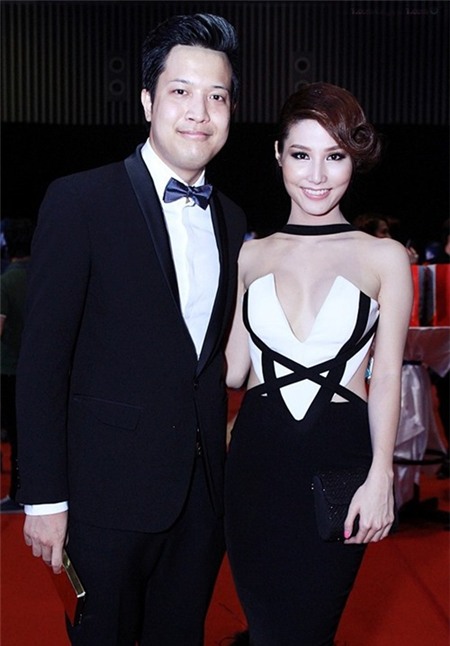 Những cặp đôi 'đường ai nấy đi' gây 'bão tình' năm 2014