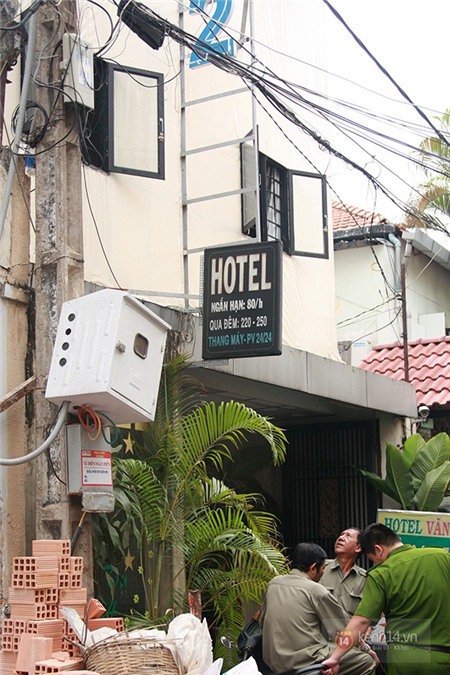 TP.HCM: Cháy phòng khách sạn vì nổ điện thoại khi đang sạc pin 1