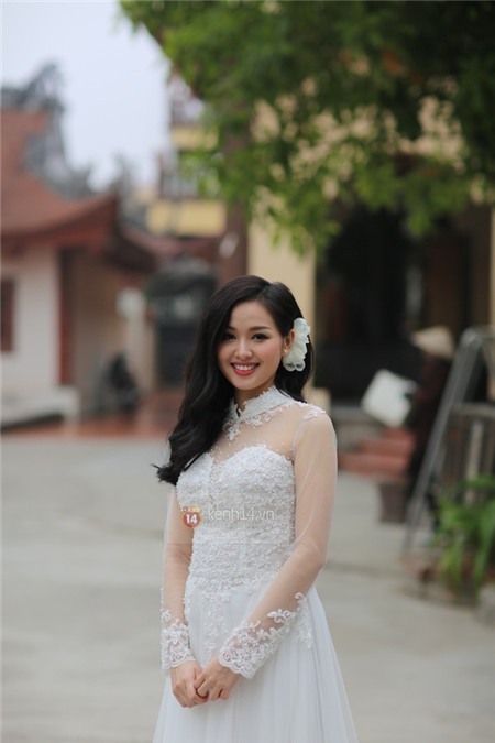 HOT: Tâm Tít và chồng đang làm lễ Hằng Thuận tại chùa 4