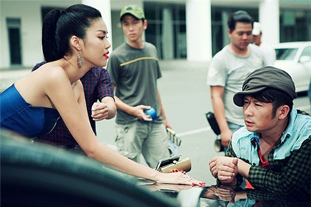 Lan Khuê - đại diện Miss World