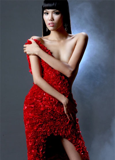 Lan Khuê - đại diện Miss World 