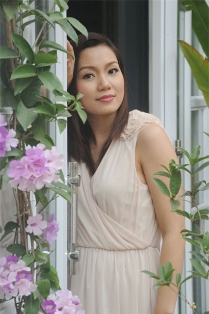 Gương mặt tròn, cánh mũi to và thân hình có đôi chút tròn trịa khiến Ngọc Anh không thực sự nổi bật về nhan sắc.
