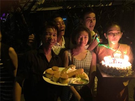 Kim Hiền đón sinh nhật ngọt ngào sau tin vui có bầu - 5