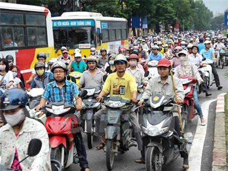 xe-máy, ô-tô, phương-tiện, giao-thông, cá-nhân, người-nghèo, chính-sách, đề-xuất, tắc-đường, thuế, phí, tư-duy.