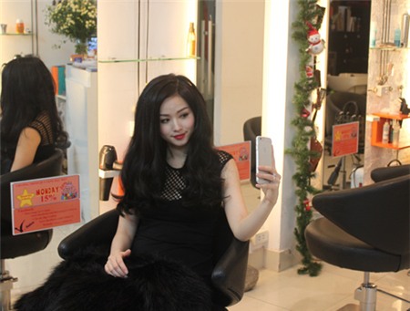 Hot girl Tâm Tít để lộ rõ bụng bầu trước ngày cưới - 7