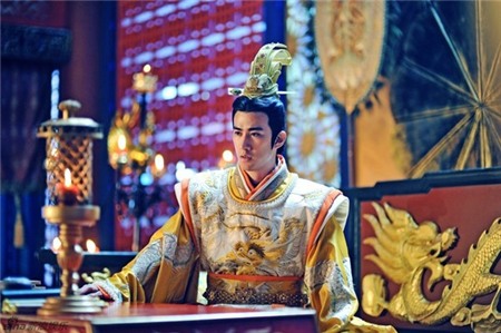 Mặc dù là nhân vật nam chính thứ 2 sau Trương Phong Nghị (vai Lý Thế Dân) nhưng khán giả lại háo hức chờ đợi sự xuất hiện của Lý Trị Đình trong hình ảnh Lý Trị - con trai thứ 9 của Đường Thái Tông Lý Thế Dân, vua đời thứ 3 đời nhà Đường (Trung Hoa).