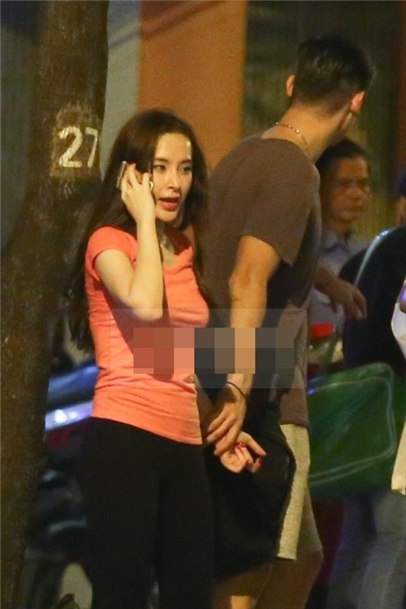 lo-tinh-moi-cua-angela-phuong-trinh-dai-gia-tham-my-co-nhay-dung