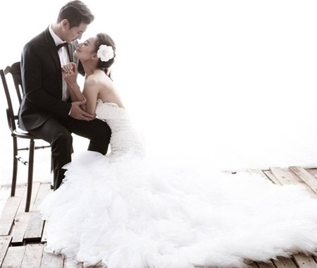 hao-huc-don-cho-3-dam-cuoi-cung-ngay-cua-showbiz-viet-4