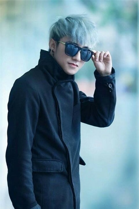 BST áo khoác thu đông kiểu cách của Sơn Tùng M-TP