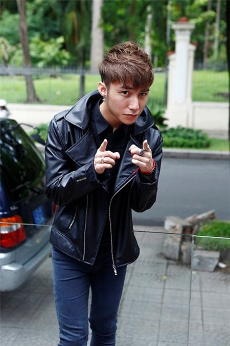 BST áo khoác thu đông kiểu cách của Sơn Tùng M-TP