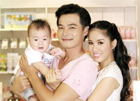 Sao Việt nhẹ dạ bị chồng, đại gia lừa cả tình lẫn tiền