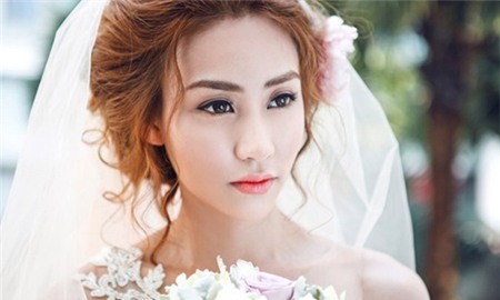 Ngân Khánh sẽ kết hôn vào ngày 9/2 với ông xã Việt kiều - 1