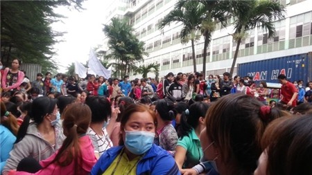 thưởng-Tết, công-nhân, biểu-tình, TP.HCM