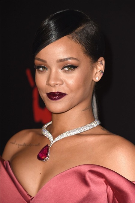 Điểm danh loạt màu son ấn tượng "cộp mác" Rihanna 14