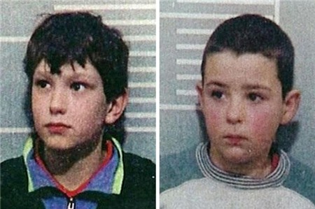 Năm 1993, James Bulger, 3 tuổi, đợi mẹ bên ngoài một trung tâm mua sắm.  Venables và Thompson đã dụ dỗ Bulger đi cùng qua một con kênh. 40 người cho biết họ đã nhìn thấy ba đứa trẻ đi lang thang khắp nơi. Venables và Thompson đã hành hạ bé Bulger cả về thể chất lẫn tinh thần và sau đó đặt xác em tại một đường ray tàu hỏa và phủ đá lên trên nhằm mục đích khi tàu đi qua sẽ cán phải em nhỏ vô tội. Cảnh sát đã bắt giữ hai sát nhân trẻ dựa trên những hình ảnh mà máy giám sát tại khu mua sắm ghi lại, cùng thông báo của nhà trường về sự vắng mặt của cả hai vào thời điểm án mạng xảy ra. Tòa án chưa xác định rõ động cơ phạm tội của  Venables và Thompson, song nhiều người cho rằng, chúng từng chịu ảnh hưởng lớn từ những bộ phim bạo lực. 