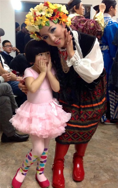 thuy-nga-va-hanh-trinh-4-nam-chiu-dung-ben-chong-ho-lua-7-ty