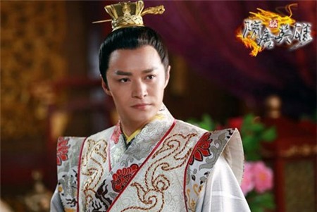 Tài tử Trung Quốc Trịnh Quốc Lâm được đánh giá cao khi đảm nhận vai Đường Thái Tông trong bộ phim Tùy Đường anh hùng 3.