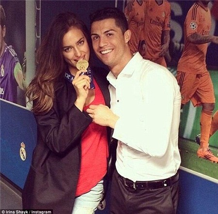 Nhìn lại cuộc tình 4 năm đầy ngọt ngào của Ronaldo và Irina Shayk 19
