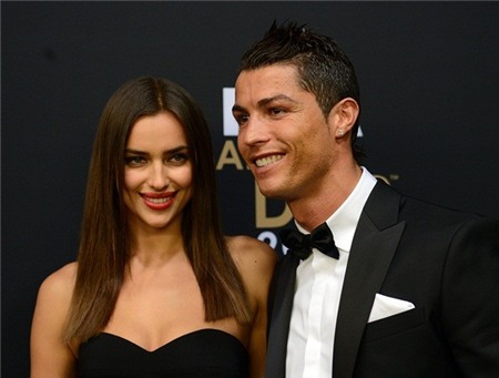 Nhìn lại cuộc tình 4 năm đầy ngọt ngào của Ronaldo và Irina Shayk 24