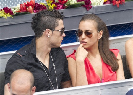 Nhìn lại cuộc tình 4 năm đầy ngọt ngào của Ronaldo và Irina Shayk 8