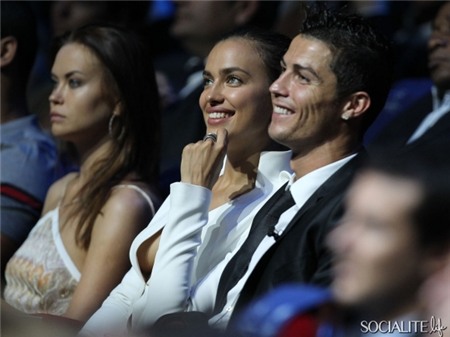 Nhìn lại cuộc tình 4 năm đầy ngọt ngào của Ronaldo và Irina Shayk 10