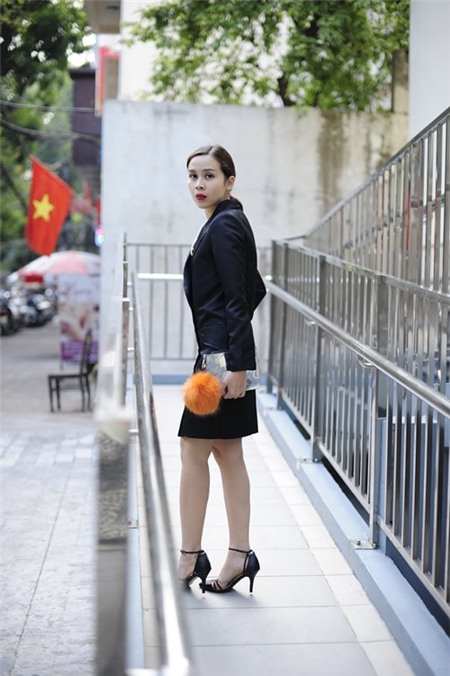 Lưu Hương Giang gây bất ngờ vì trẻ như nữ sinh 9X - 10