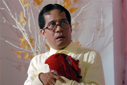 danh-hai-viet-dong-vai-bi-trong-san-khau-cuoc-doi-10
