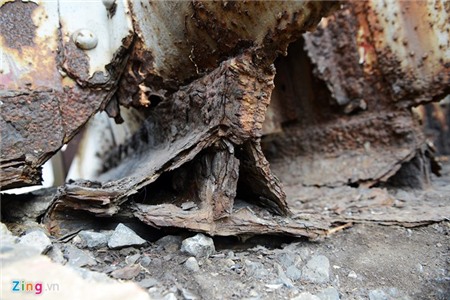 Cận cảnh cầu Long Biên hoen gỉ, mọt ruỗng