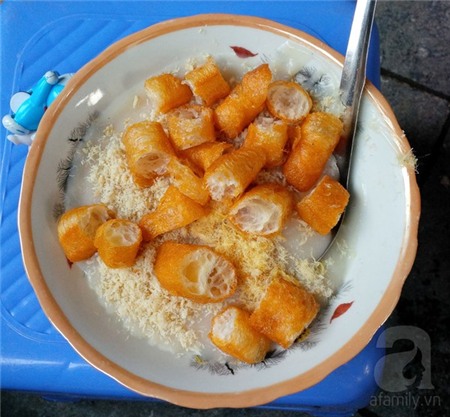 5 hàng quà sáng không nhanh chân là hết ở Hà Nội 17