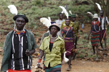 Tục lệ đám cưới kỳ lạ ở Kenya: cô dâu bị “giam giữ” trước lễ cưới 3