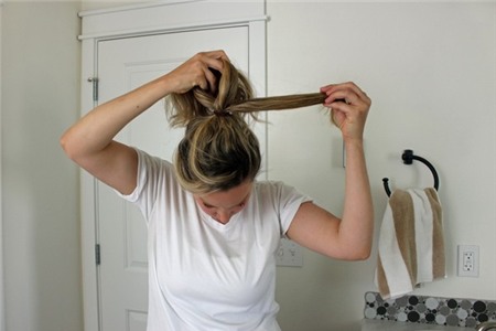 3 kiểu tóc búi duyên dáng không tốn quá 10 phút để tự thực hiện 6