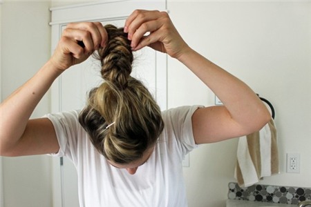 3 kiểu tóc búi duyên dáng không tốn quá 10 phút để tự thực hiện 9