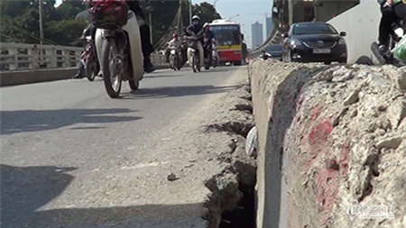 cầu Trắng; Hà Đông; bẫy ô tô