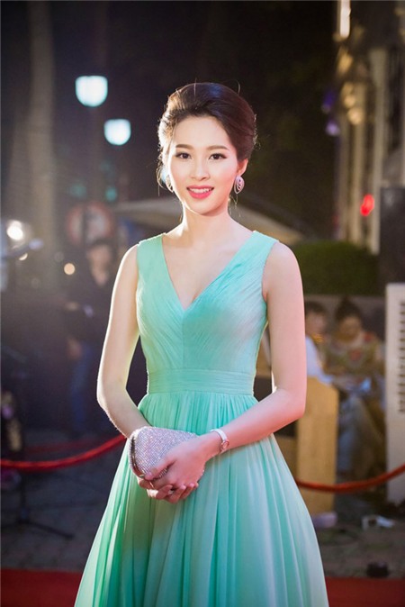 Kỳ Duyên, hoa hậu, mặt mộc, xinh đẹp