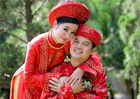 Hình ảnh hạnh phúc của vợ chồng Thúy Nga ngày trước.