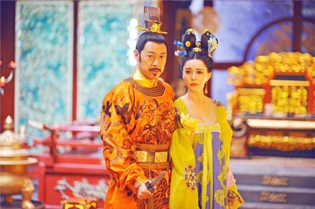 Võ Mỵ Nương truyền kỳ đã dành 2/3 chiều dài phim để kể về mối quan hệ giữa Võ Mỵ Nương và Lý Thế Dân.
