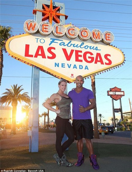 Cơ bắp đáng nể của cặp đôi tự xưng