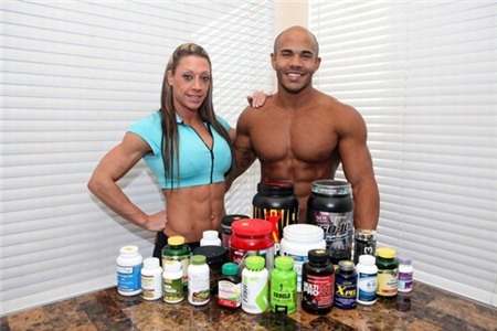 Cơ bắp đáng nể của cặp đôi tự xưng